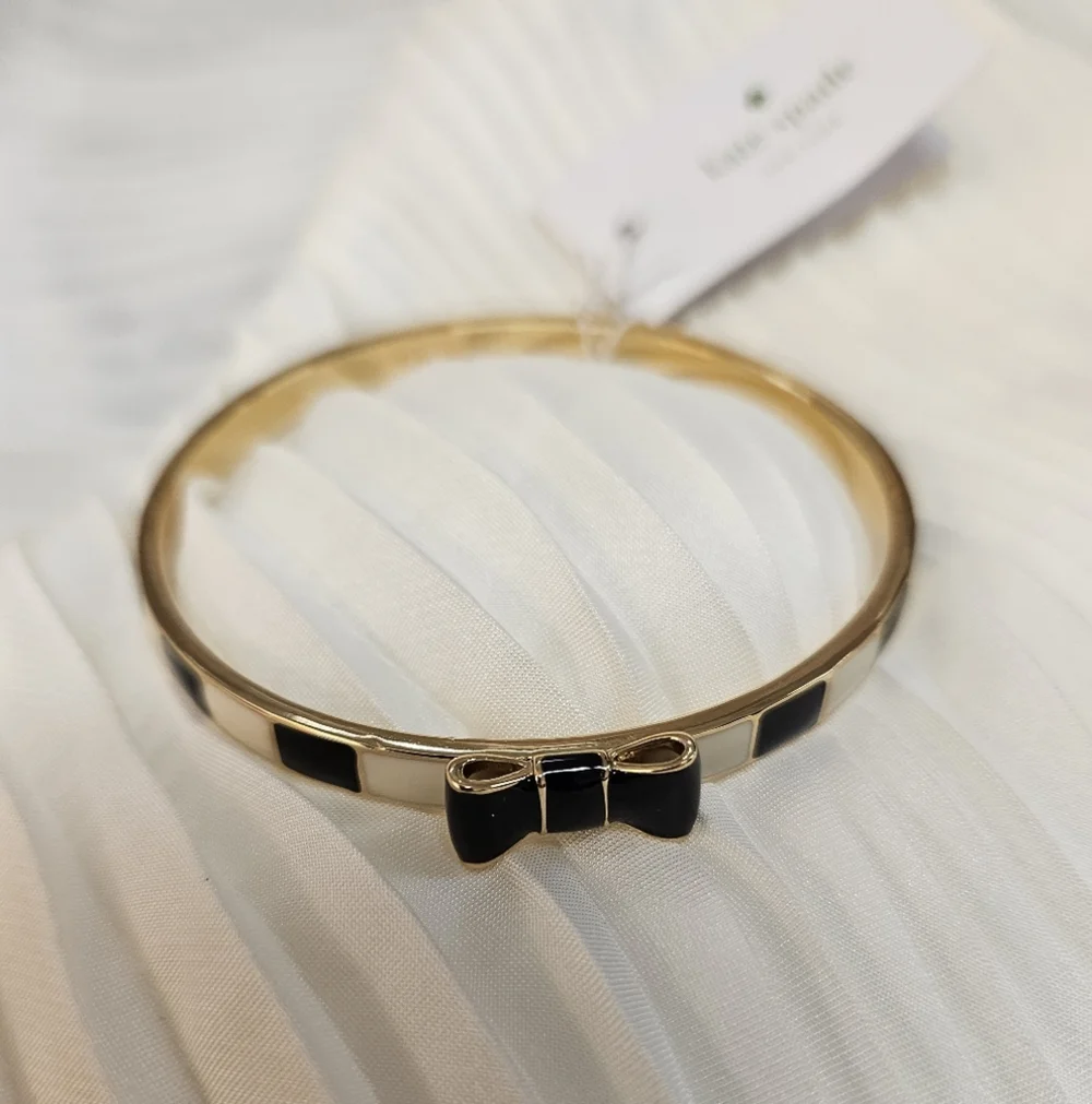 NWT Kate Spade ♠️ Bow Bangle From The 2014 'Take A Bow' Collection - Picture 1 of 9